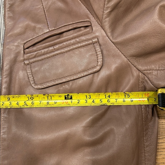 Pink leather jacket - Picture 5 of 7